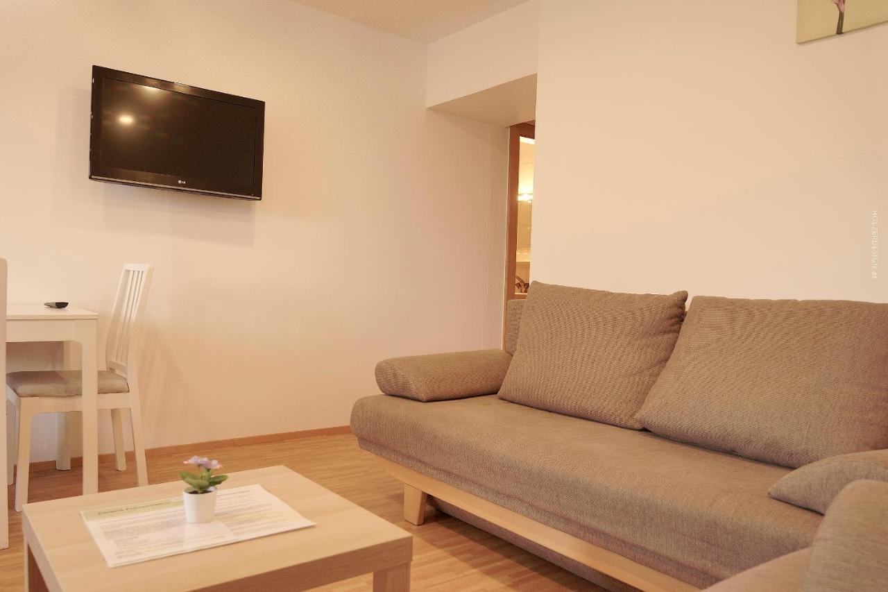 Appartementhotel Karawankenblick เพิร์ทชาค อัม เวิร์ทเทอร์ซี ภายนอก รูปภาพ