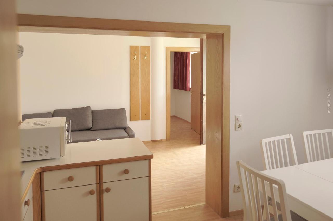 Appartementhotel Karawankenblick เพิร์ทชาค อัม เวิร์ทเทอร์ซี ภายนอก รูปภาพ