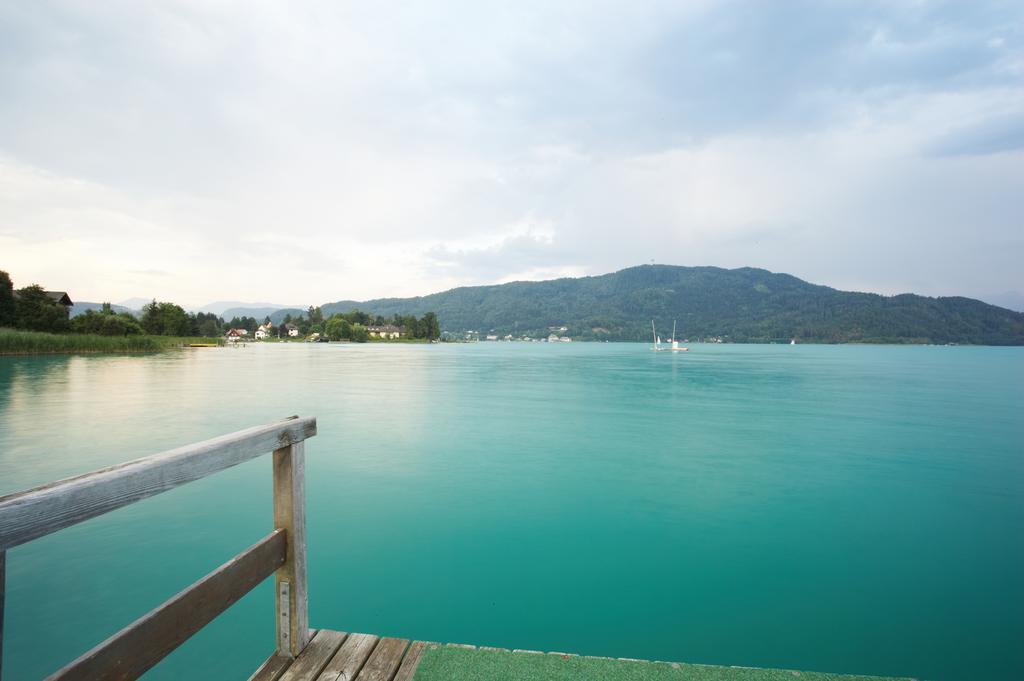 Appartementhotel Karawankenblick เพิร์ทชาค อัม เวิร์ทเทอร์ซี ภายนอก รูปภาพ
